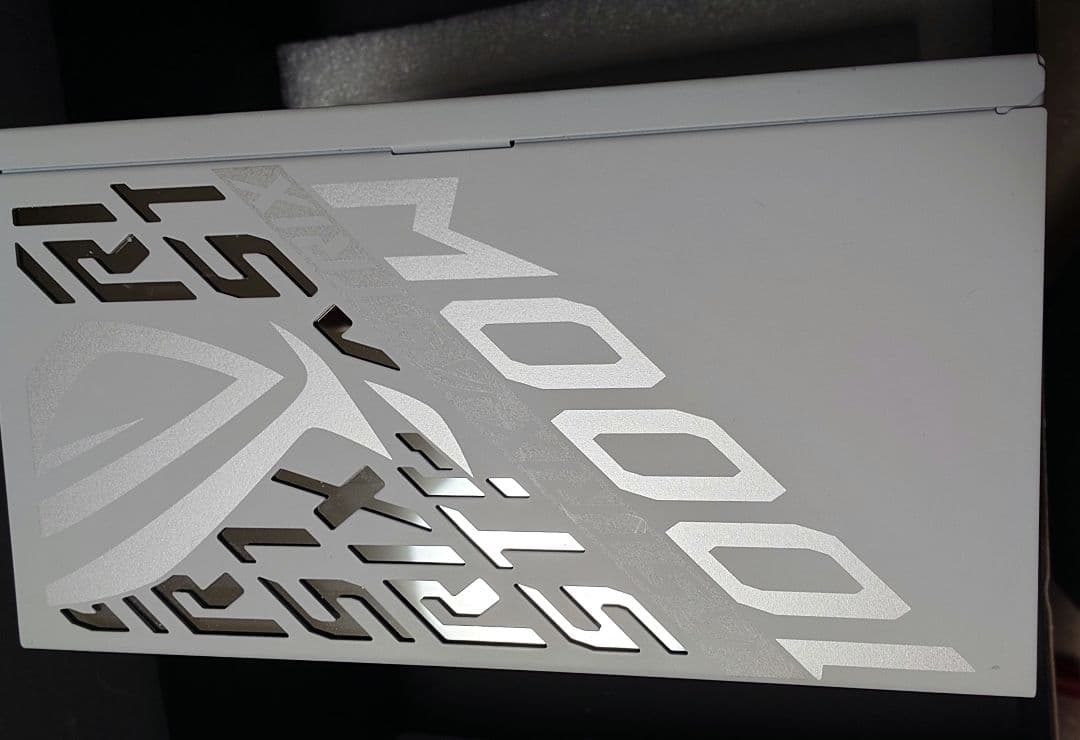 近日取り下げ最終価格 ROG Strix 1000W Platinum WH
