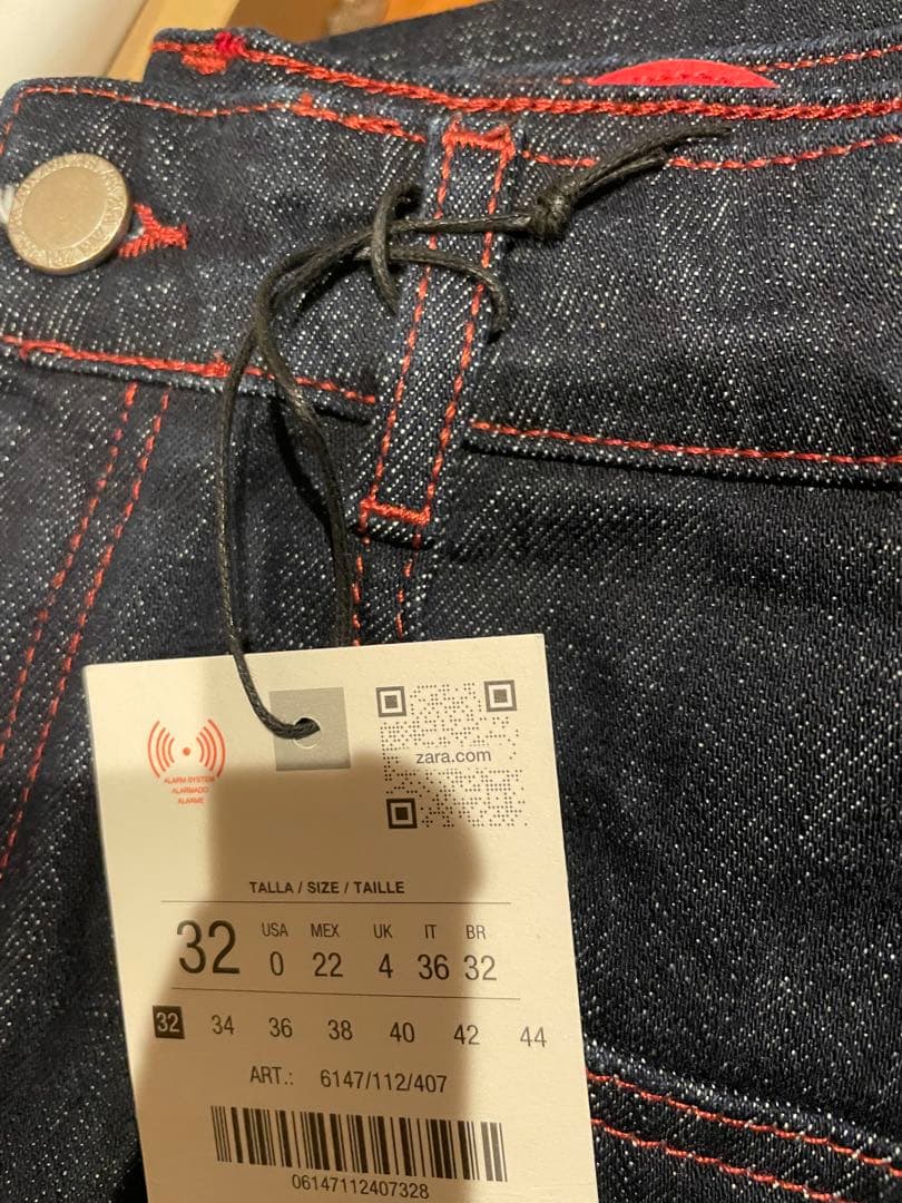 タグ付新品★ZARAのZ1975ハイウエストバレルフィットデニムパンツ★EU32
