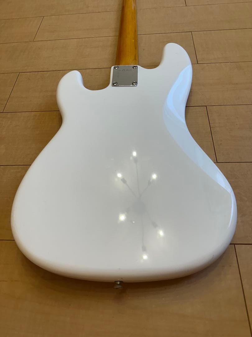 FERNANDES エレキベース プレシジョンベースタイプ ホワイト 4弦