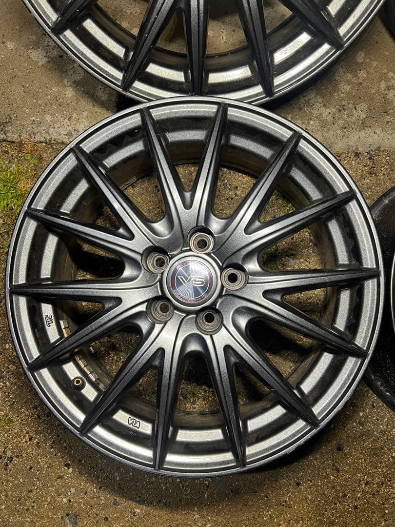 人気　Weds ウェッズ　4本　5穴　PCD100 プリウス　BRZ ハチロク