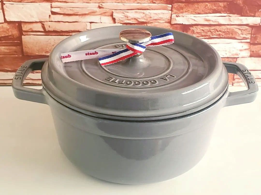 staub ピコ・ココット ラウンド グラファイト　ストウブ