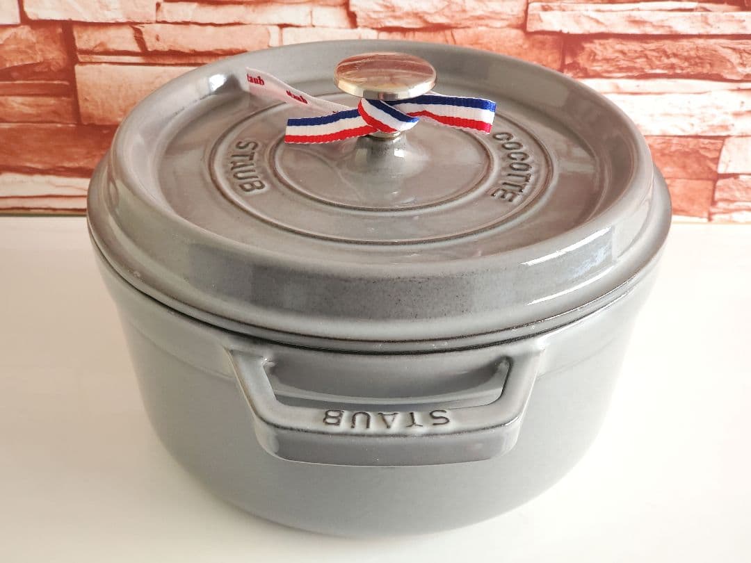 staub ピコ・ココット ラウンド グラファイト　ストウブ