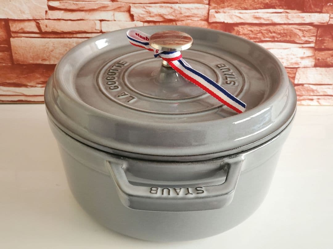 staub ピコ・ココット ラウンド グラファイト　ストウブ