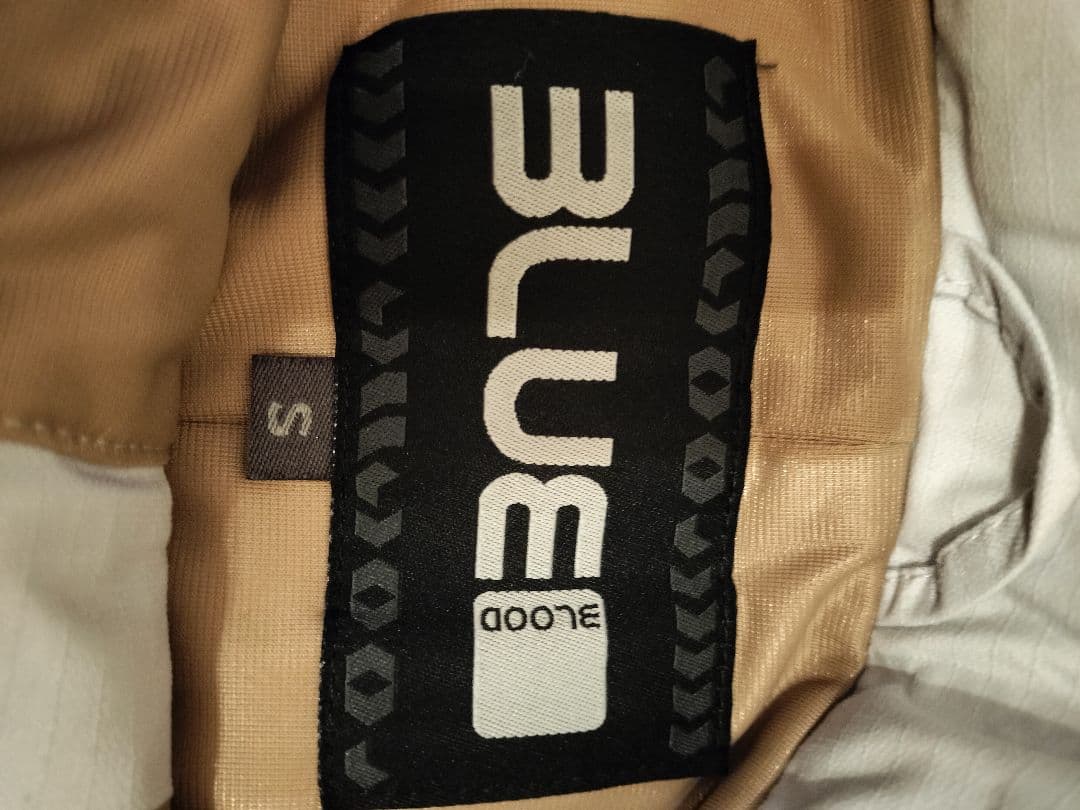 Helly Hansen スノーボードウェア上下 M