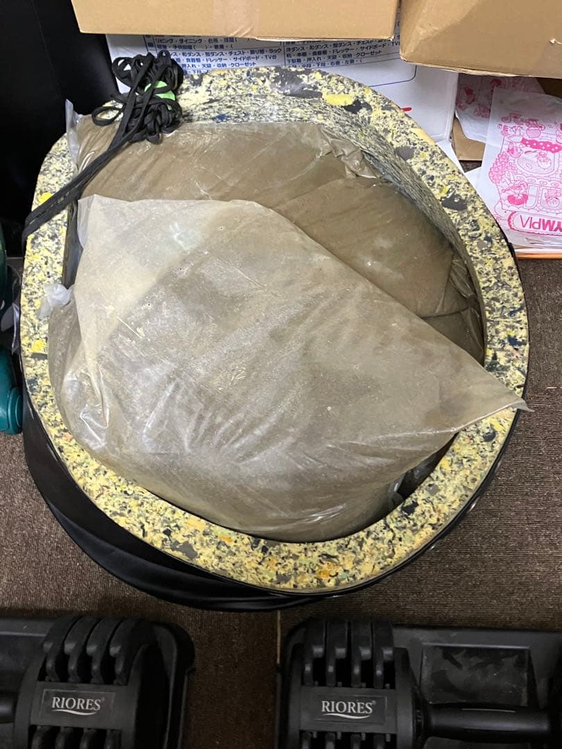 黒いサンドバッグ ファイティングロード（神奈川、東京ある程度運びます。）