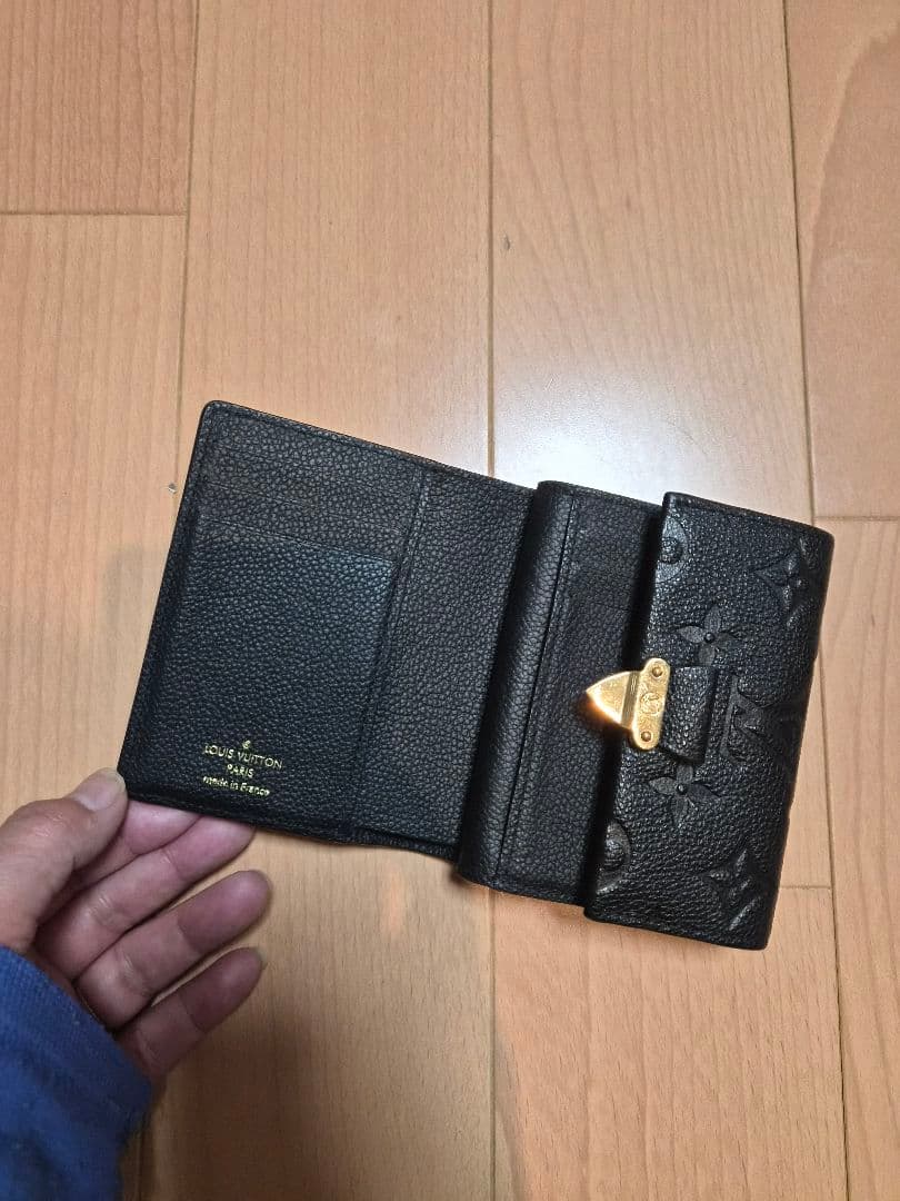 ルイヴィトン ポルトフォイユメティス