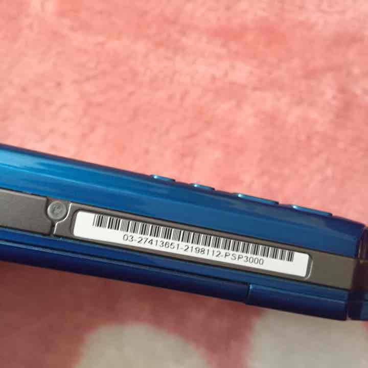 美品♡SONYのブルー
