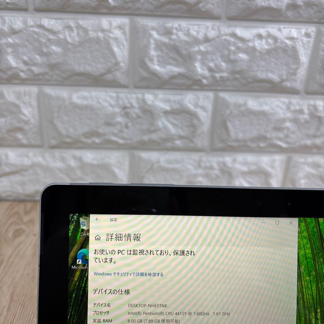 Surface 1824 pentium 4415Yメモリ8GBSSD128GB