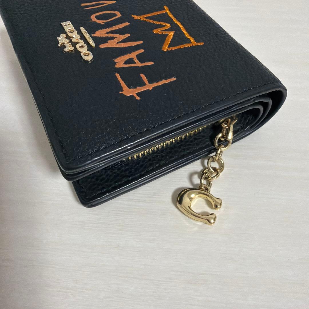 coach コーチ　バスキア　二つ折り　ミニ財布　ブラック　レザー　cチャーム