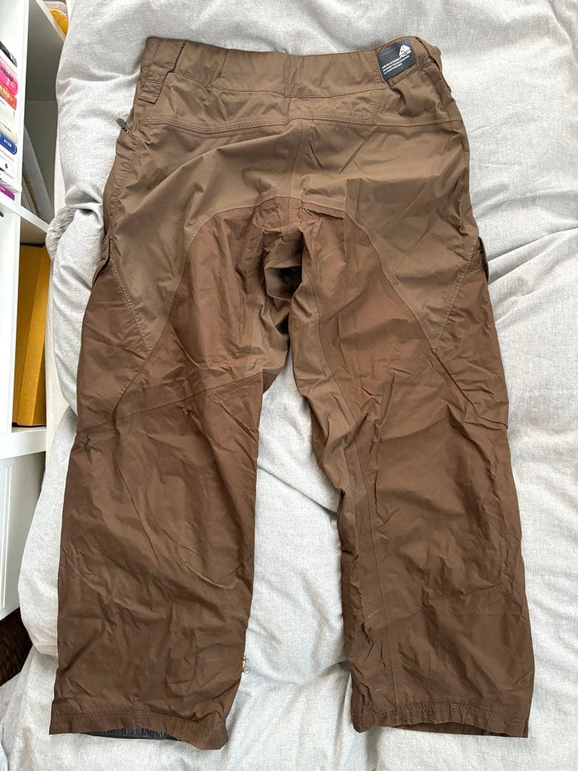 Nike ACG スノーボードパンツ スキーパンツ ブラウン