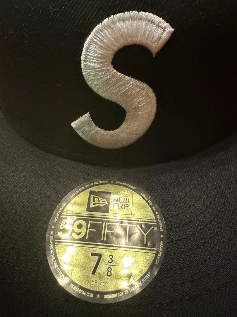 supreme New Era 59FIFTY ブラックキャップ 7 3/8