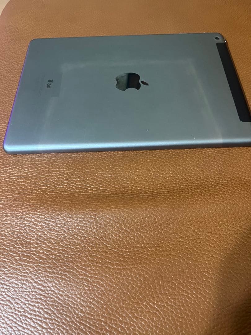 Apple iPad Air 本体 シルバー
