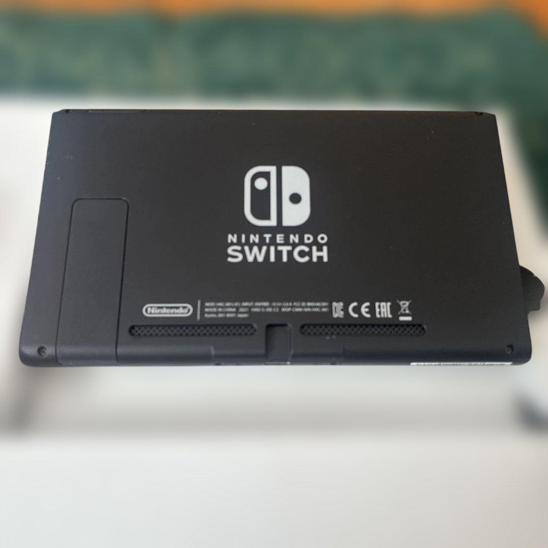 【美品】　Nintendo Switch 本体　新型モデル