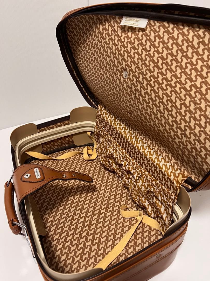 希少デザイン Samsonite サムソナイト カジュアルバッグ ブラウン