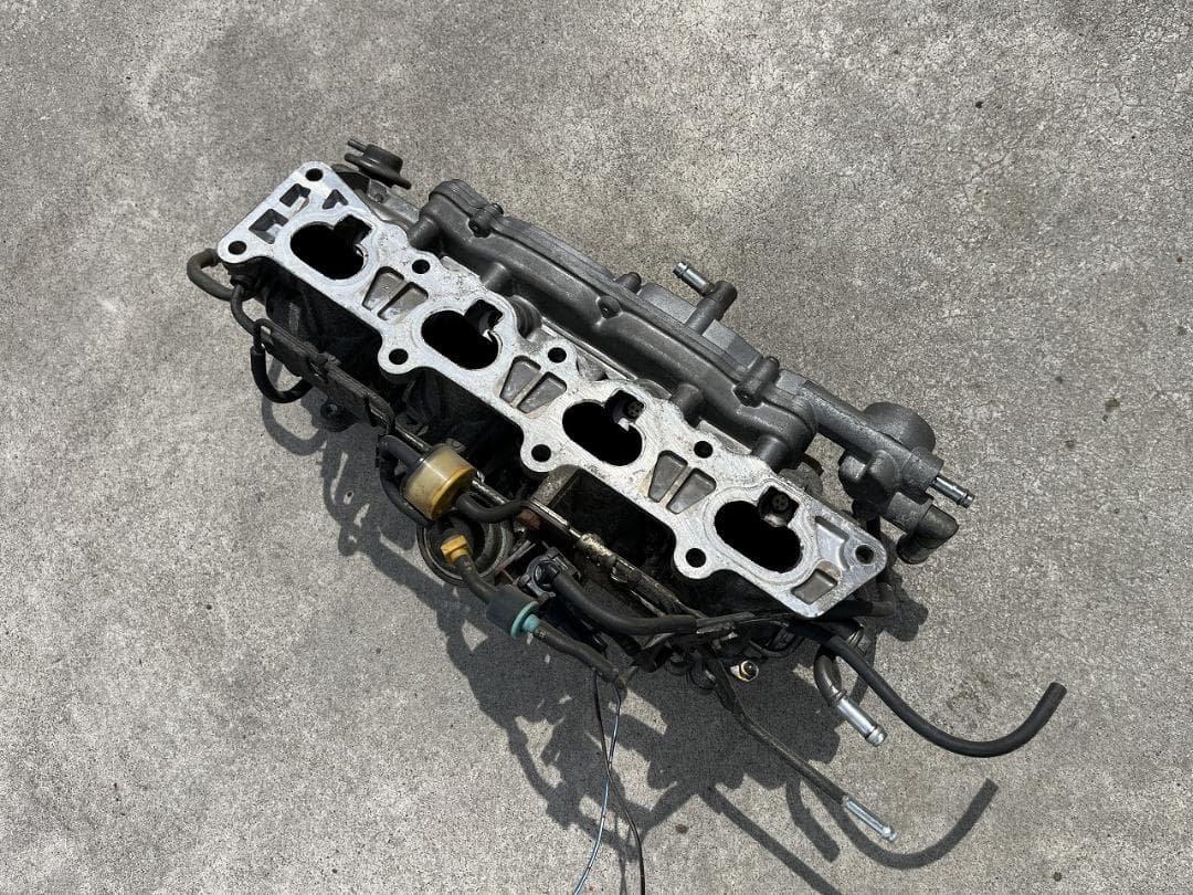 AE101　4AG 5バルブ ４連スロットル スロットルボディ トヨタ純正