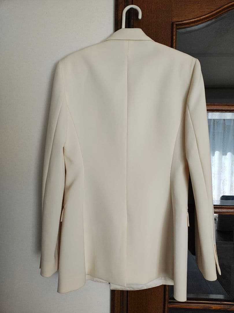 Theory アイボリー ダブルブレストジャケット