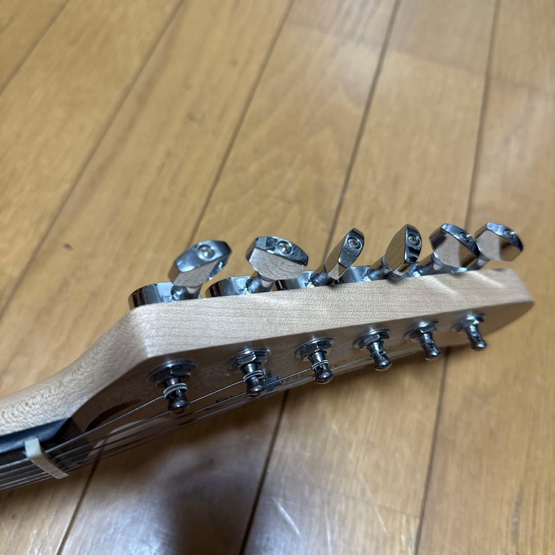 photogenic エレキギター　白　クリーム色