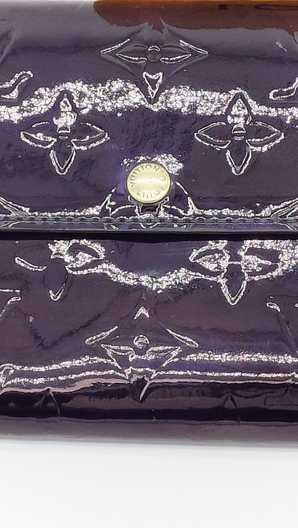 Louis Vuitton エナメルモノグラムパープル 二つ折り財布
