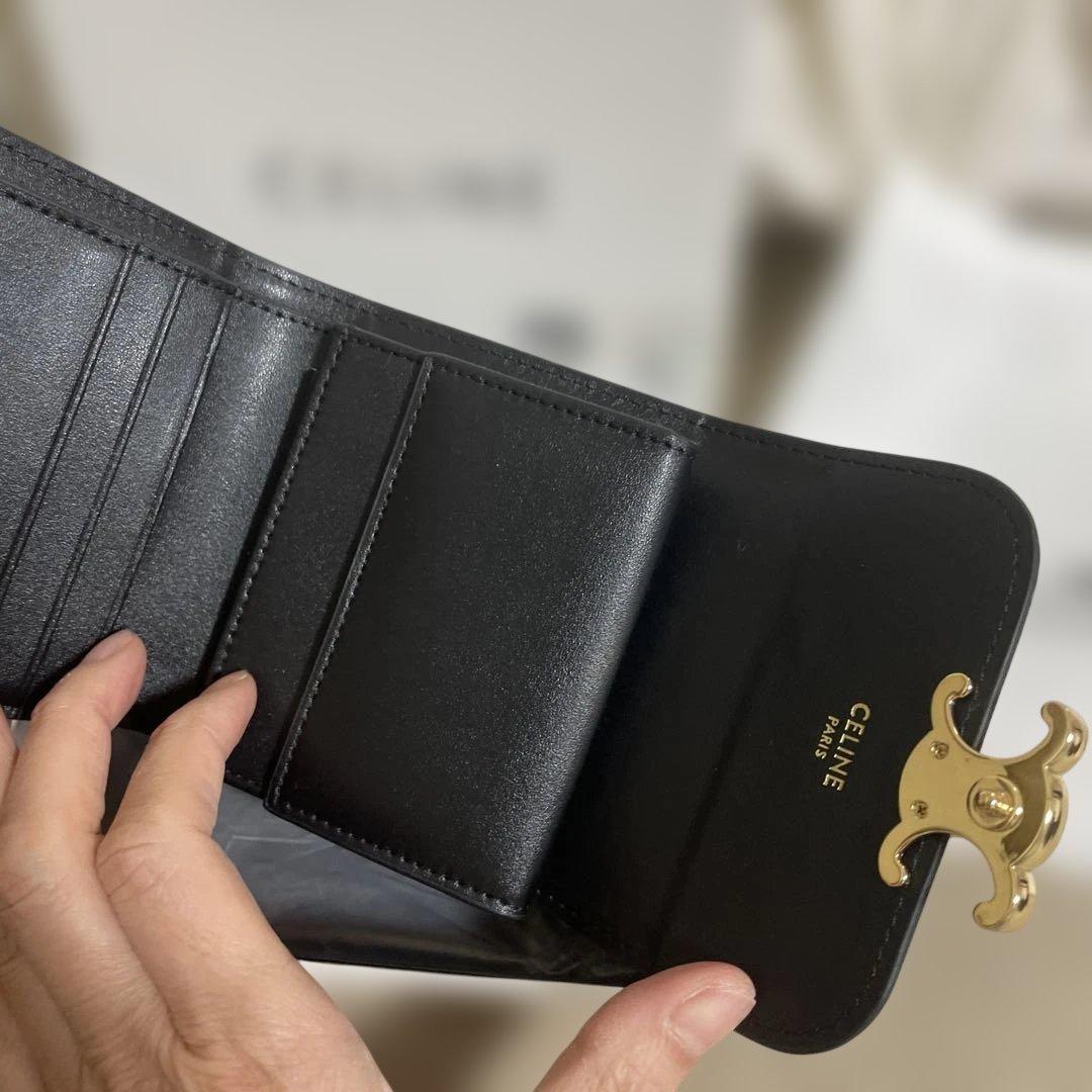 ロゴ ブラック 三つ折り財布