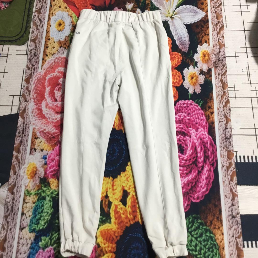 LULULEMON サイズ6 ホワイトジャージ上下セット フード付き