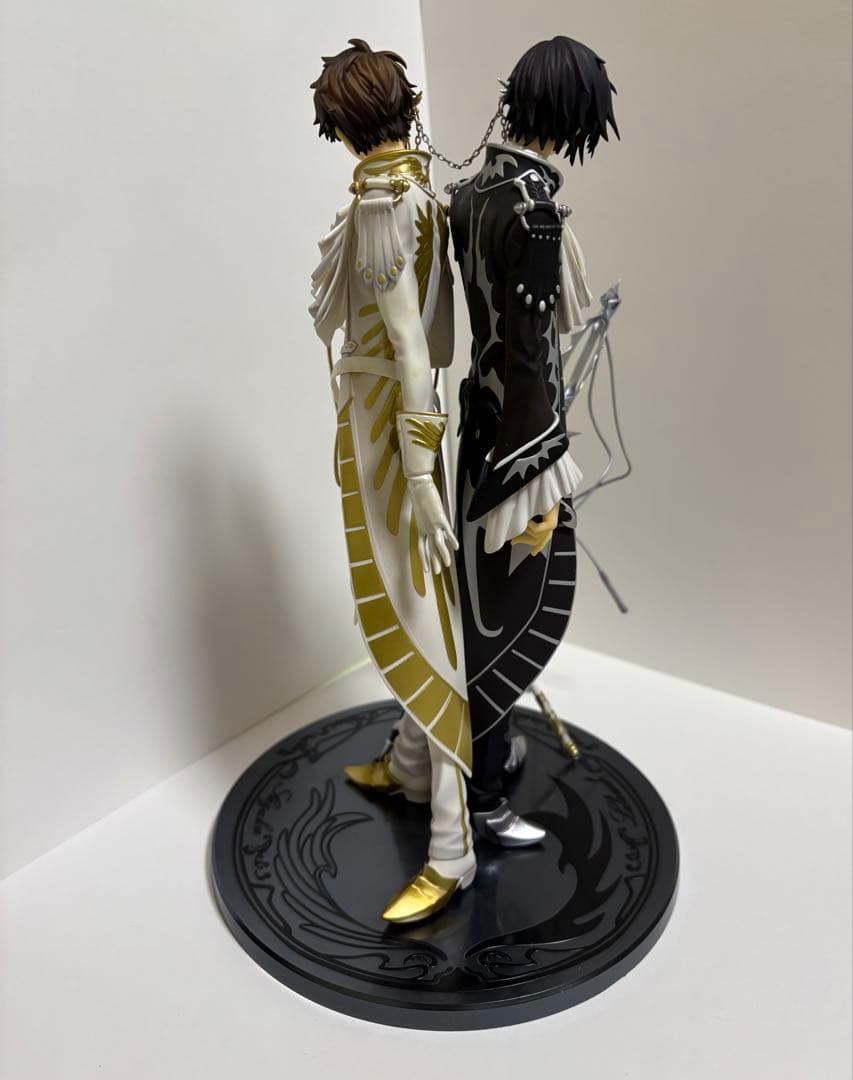 【箱なし】コードギアス 反逆のルルーシュ CLAMP ルルーシュ&スザク