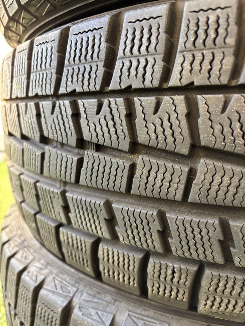 205/60r16 ダンロップ スタッドレスタイヤ 4本セット