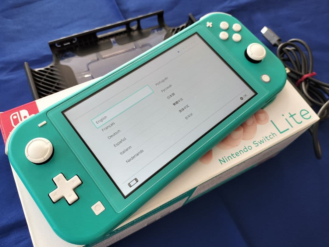 Nintendo Switch Lite ターコイズ 本体とタフプロテクター
