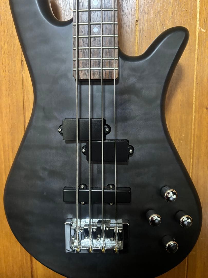 で*明様 Specter 4弦アクティブBass中古