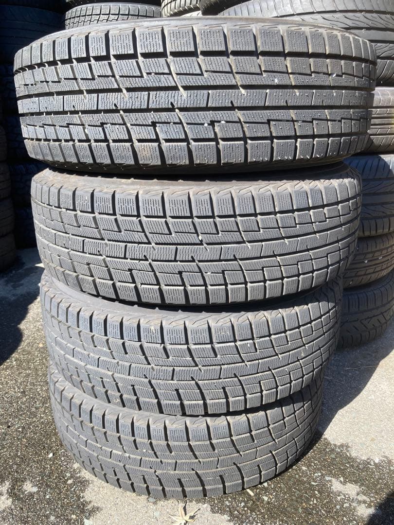 タイヤ新品！ヨコハマ　プラクティバ　175/65R14 コンパクトカー