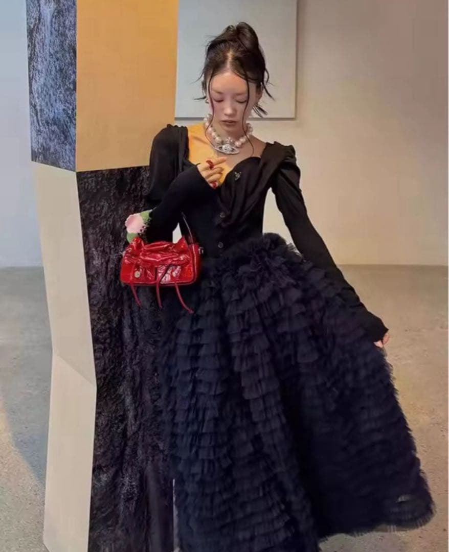 ネイビーbig volume ivory tulle skirt