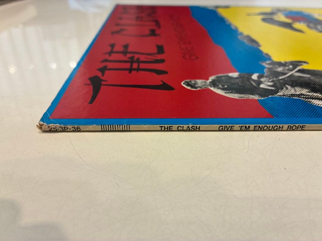 THE CLASH / GIVE 'EM ENOUGH ROPEレコード