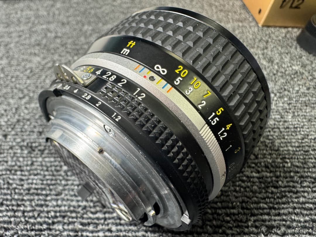 新品同様　ニコン　Nikon　AI Nikkor　50mm f/1.2S　フード