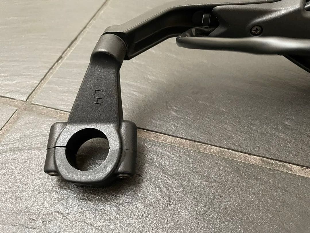 ドゥカティ ハイパーモタード1100S 純正ミラー 左右セット 片側破損あり
