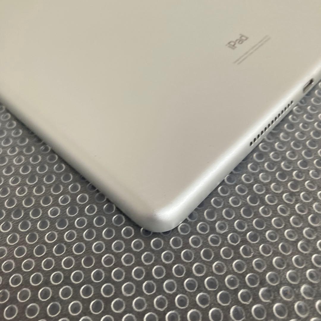 560【早い者勝ち】電池良好☆iPad8 第8世代 32GB WIFIモデル☆