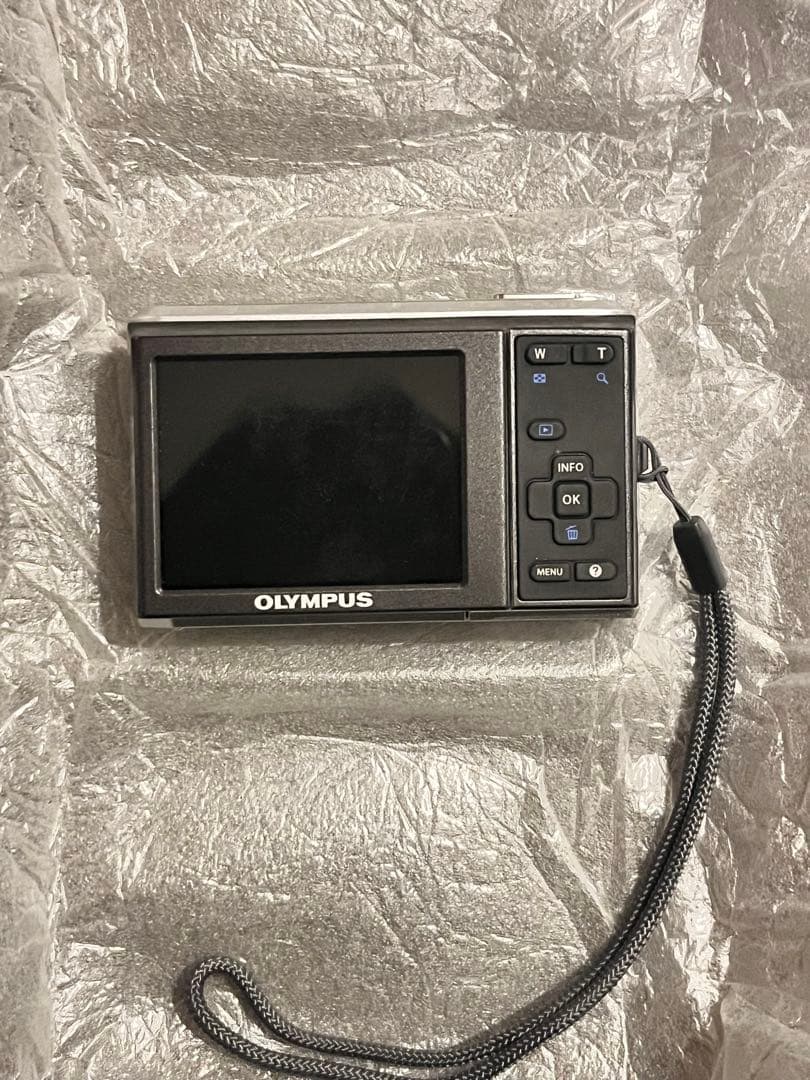 OLYMPUS FE コンパクトデジタルカメラ シルバー