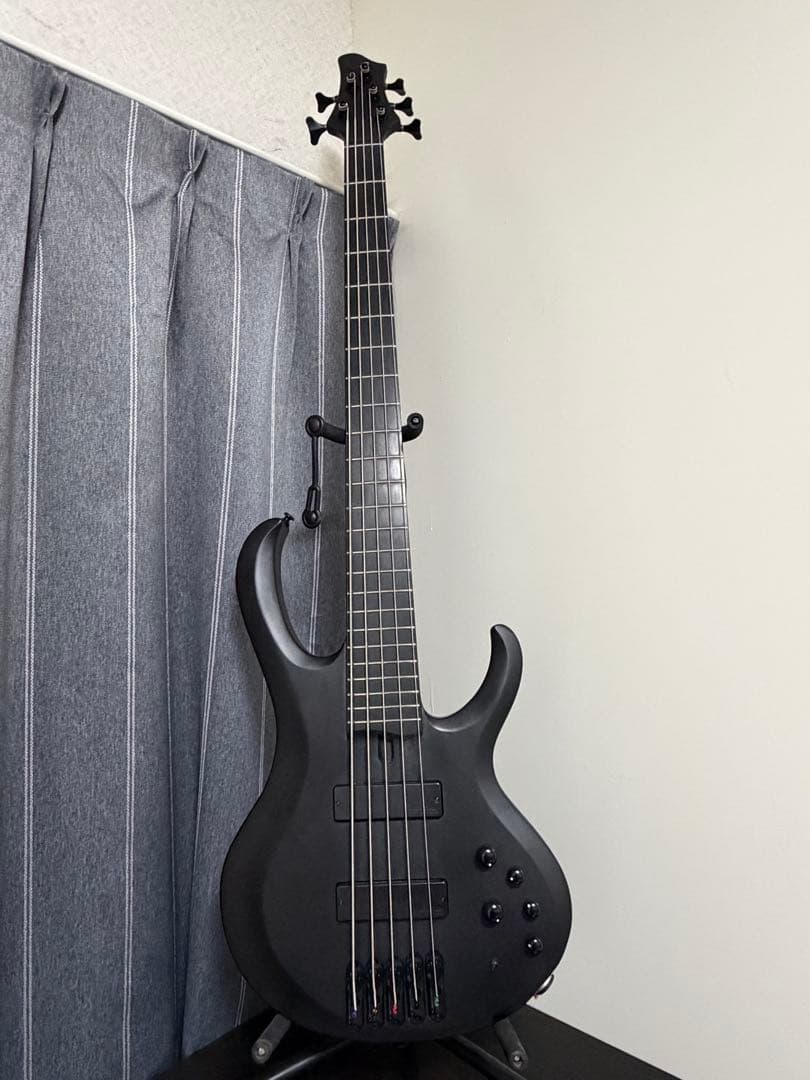 BTB625EX アイバニーズ5弦ベース