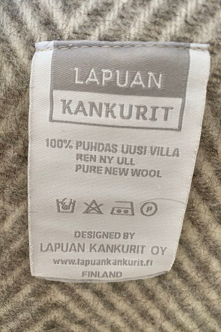 LAPUAN KANKURIT ショールウィズポケット グレー ×ホワイト