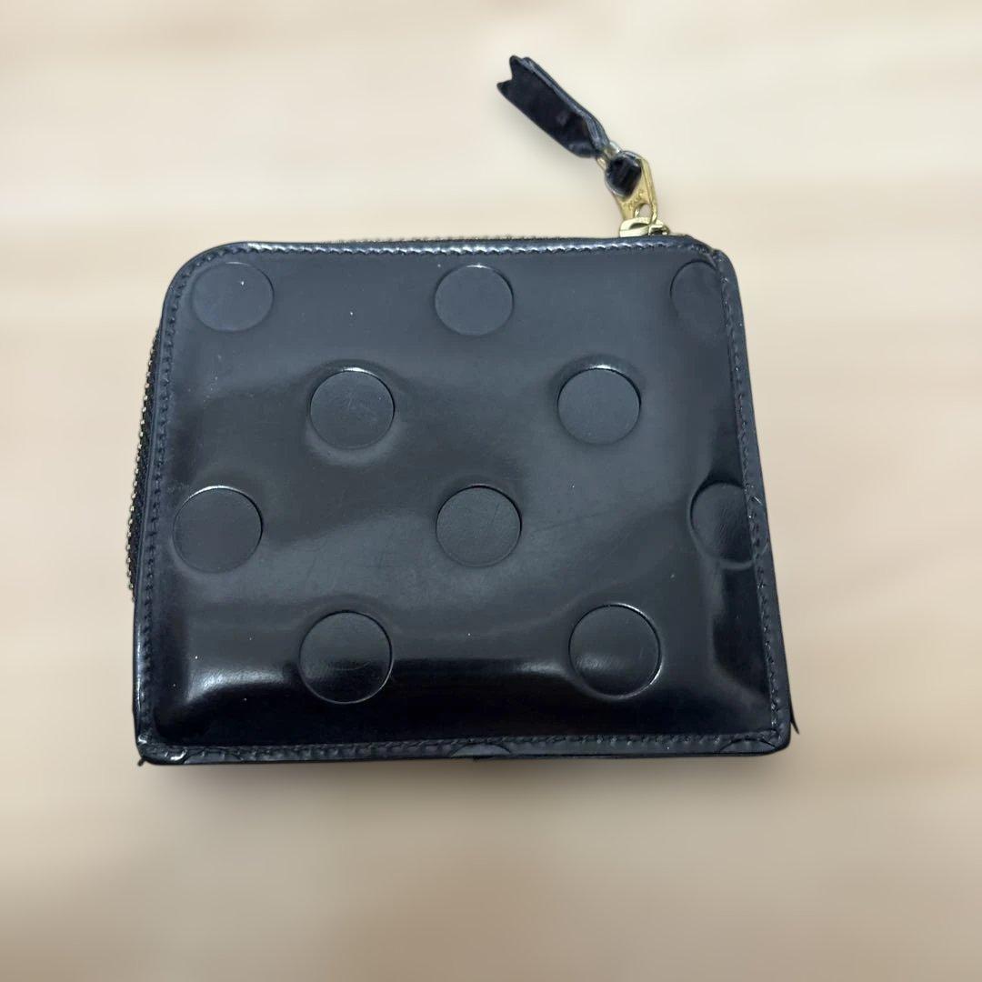コムデギャルソン　ポルカドット　エンボス　エナメル　L字　財布　ブラック