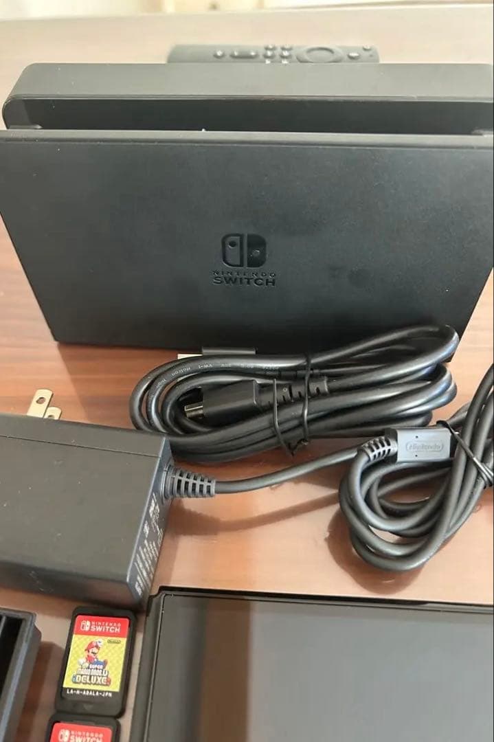 Switch 本体 ネオンカラー ＋ マリオ人気ソフト3本 ＋ ケース セット
