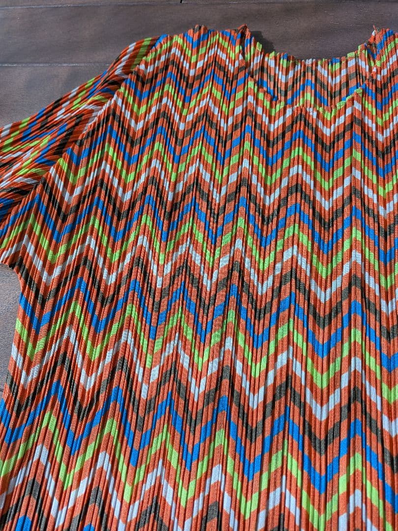 【12/11まで】PLEATS PLEASE マルチカラー半袖トップス