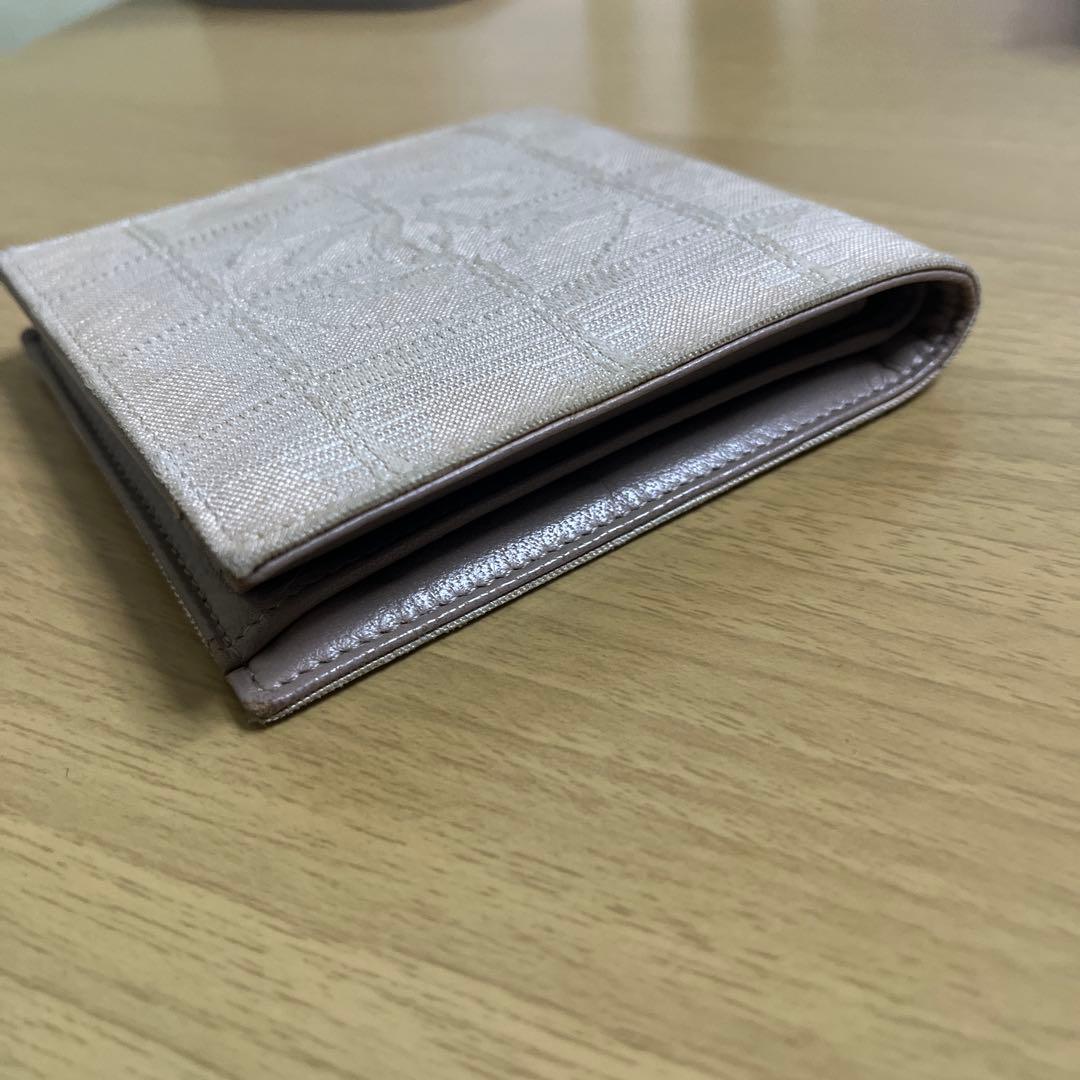 CHANEL 二つ折り財布 ニュートラベルライン