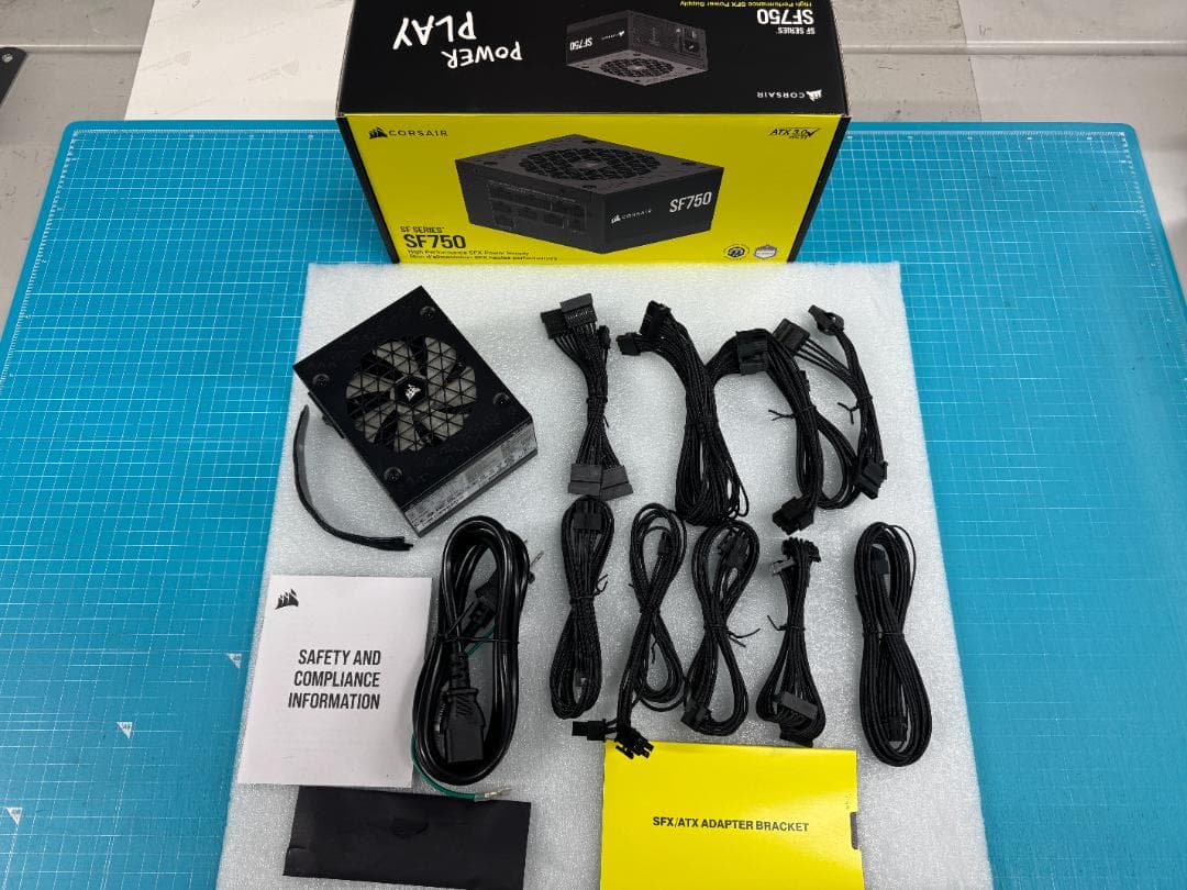 Corsair SF750 SFX電源 PLATINUM電源 2024年