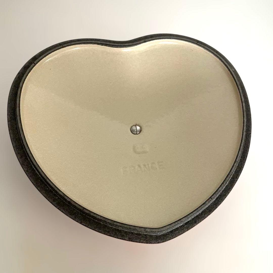 LE CREUSET ハート型鍋 レッド　ダムール&ハート型ココット　グリーン