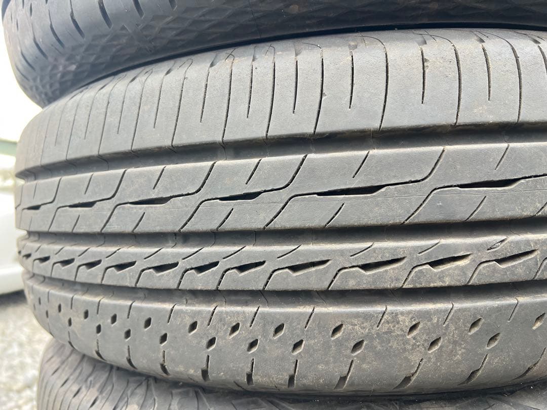 ブリヂストン　レグノ　GR-X3 TYPE rv 215/65r16 25年製