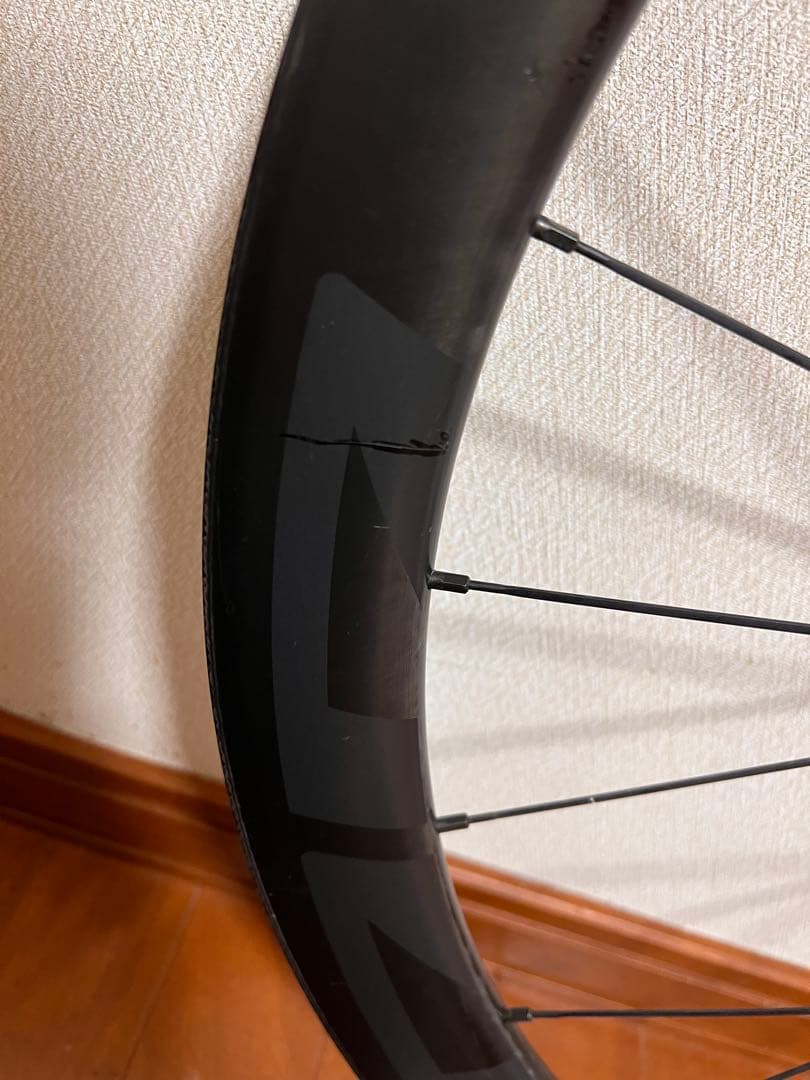 zipp303sカーボンホイール