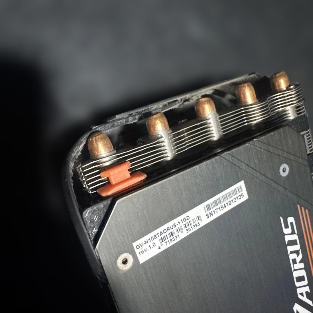 G*i様 AORUS グラフィックボード 3ファンgtx1080ti ジャンク