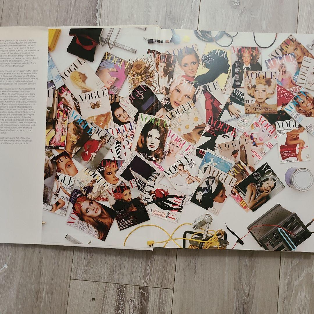 洋書 VOGUE COVERS