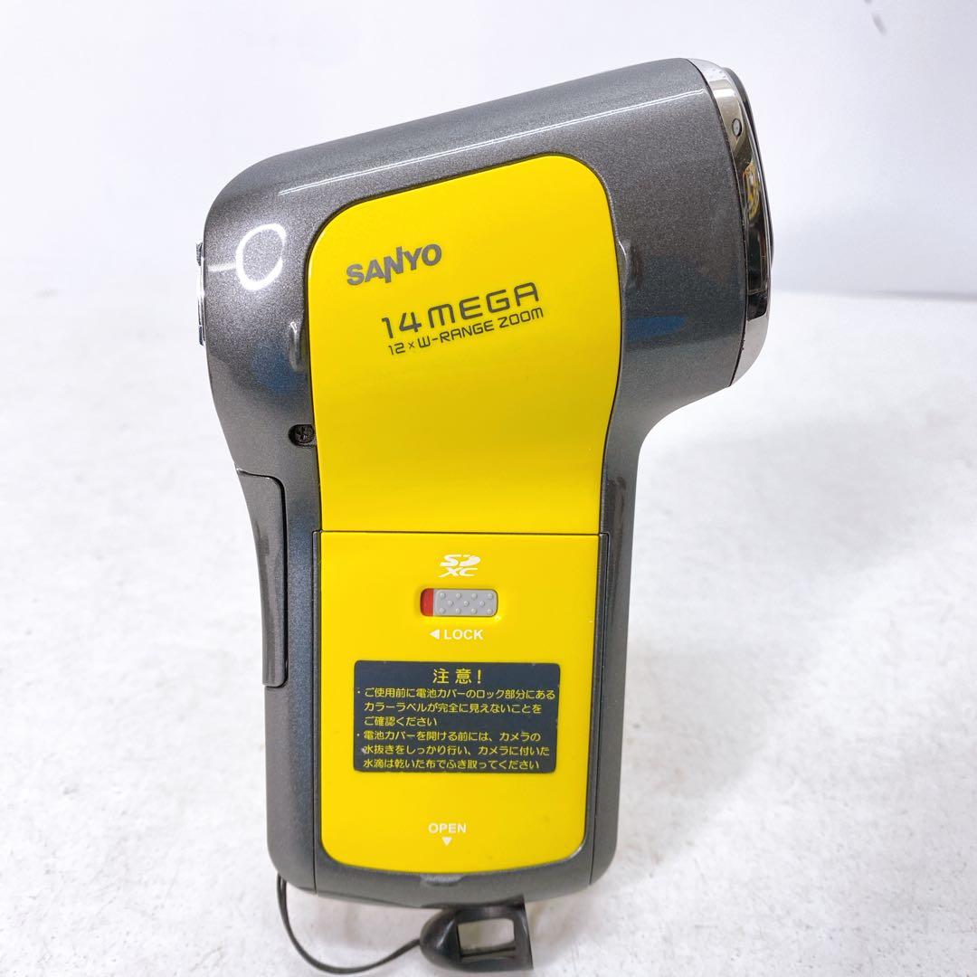 SANYO Xacti ムービーカメラ　DMX-CA100