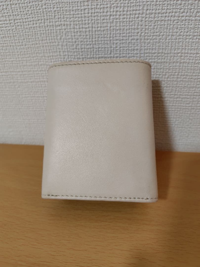 agnes b. コンパクトウォレット ラインストーン 白　バイカラー