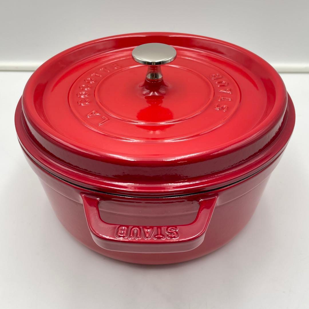 美品　STAUB ストウブ ココット ラウンド　24cm チェリー